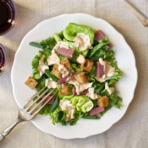 Corned Beef Salad With Thousand Island Dressing And Rye Croutons Recipe