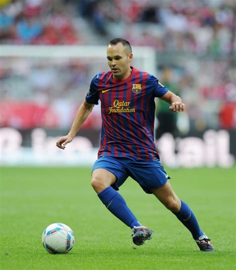All Super Stars Andres Iniesta Profile Pics And Wallpapers