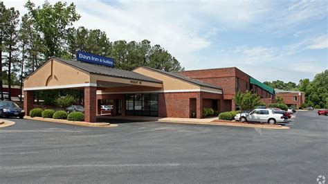 Like the sun, we are energised to provide a warm smile and great service to our guests every time they stay with us. Days Inn & Suites Rocky Mount Golden East/Rocky Mount ...