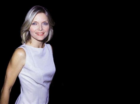 Free Download Michelle Pfeiffer Wallpapers 1024x768 For Your Desktop