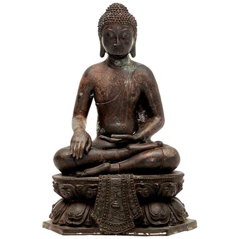 Large And Fine Antique Bronze Buddha For Sale At 1stdibs