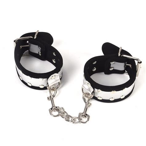 1 Pair Adjustable Sex Handcuffs Bdsm Slave Adult Games Bondage