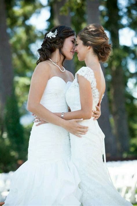 Pin On Wedding Lesbian Casamento Lesbicas