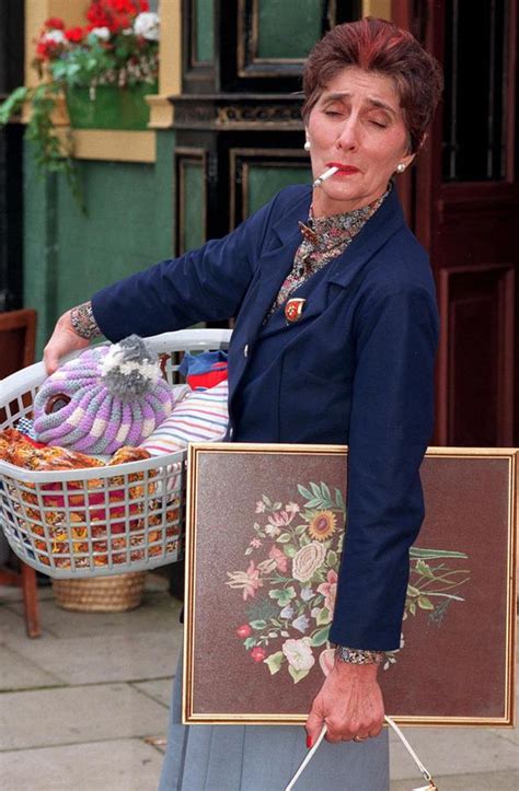 Eastenders June Brown Signs Deal To Stay On Soap For Two Years Tv