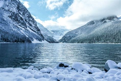 Best Time To Visit Banff National Park Canada