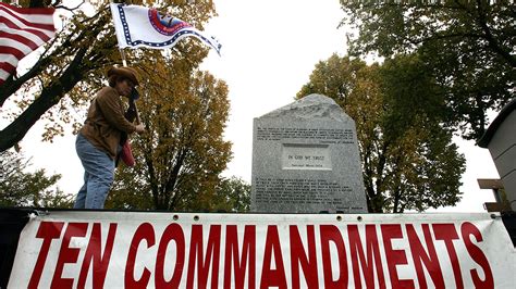 Texas Advances Bill Requiring 10 Commandments To Be Displayed In Public