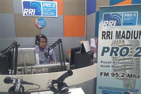 Kaedah pembelajaran yang mudah dengan mengikuti langkah demi langkah. RRI Dukung Program Belajar di Rumah, di Akhir Acara Ada ...