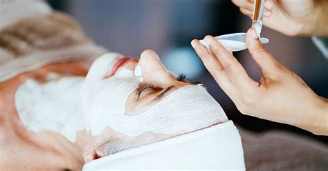 6 Things Your Esthetician Wont Tell You About Facials