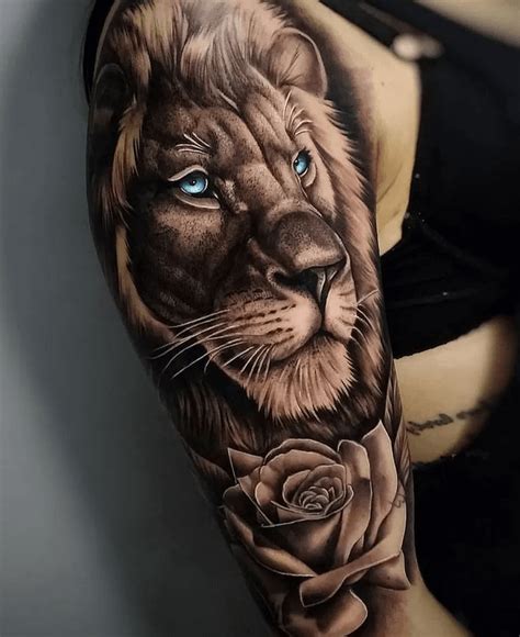 12 Best Lion Tattoo Ideas Lions With Blue Eyes Petpress Tatuagem