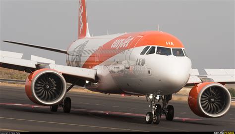 When you allow easyjet marketing cookies, it lets us to use your data. G-UZHA - easyJet Airbus A320 NEO at Tenerife Sur - Reina ...