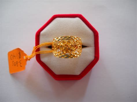 Cincin emas putih bentuk hati markis mata zubic zerconia putih biru. Nazman Enterprise: Cincin Emas 916