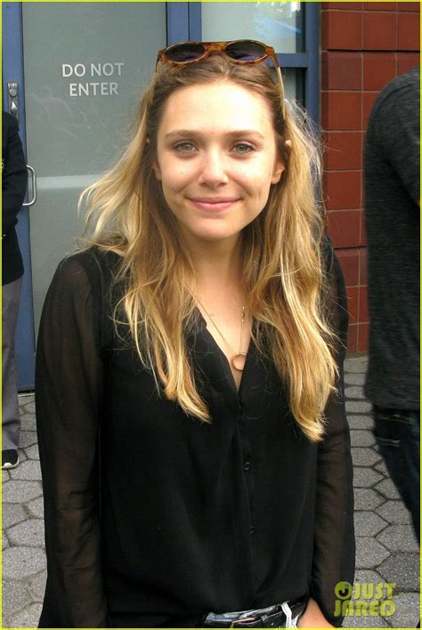 Gorgeous Without Makeup Lucky Bitch So Jealous Of Her Hair Too So Pretty Elizabeth Olsen