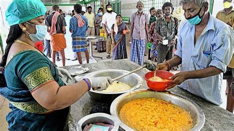 Amma Unavagam To The Rescue Of Daily Wagers Homeless The Hindu