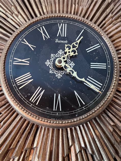 Vintage Burwood Products 4514 Arabesque Syroco Starburst Wall Clock
