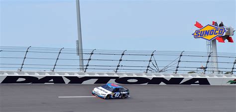Eutechnyx keeps working on this car. 2013 #43 Smithfield Ford Fusion on Behance