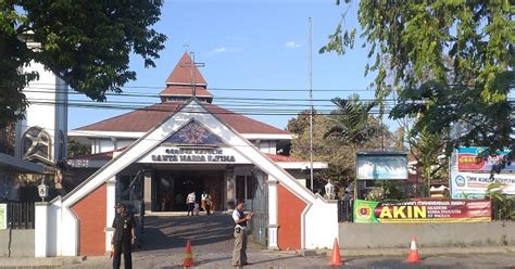 Komuni pertama anak berkebutuhan khusus gereja santa maria ratu blok q 2018. Gereja Katolik St Maria Fatima Banyumanik Semarang ~ Bimbingan Katolik