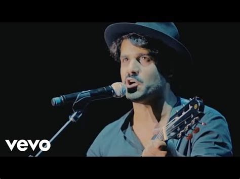 Merlo rosso mp3 in streaming e video. Statte zitta di Mannarino Significato