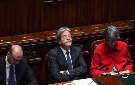 Governo Gentiloni ok alla fiducia 368 sì Non votano M5s Lega e Ala