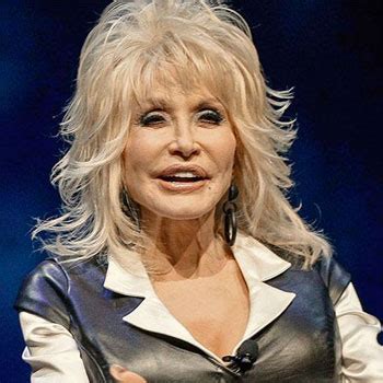 Posting mirror pic instead of studying or sleeping, great! Dolly Parton Bio - Born, age, Family, Height and Rumor