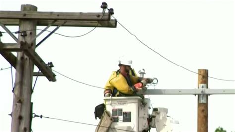 Dte Energy Thousands Of Customers Without Power Across Southeast