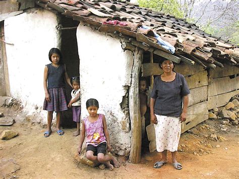 Familias Mexicanas Más Pobres Sobreviven Con 25 Pesos Diarios