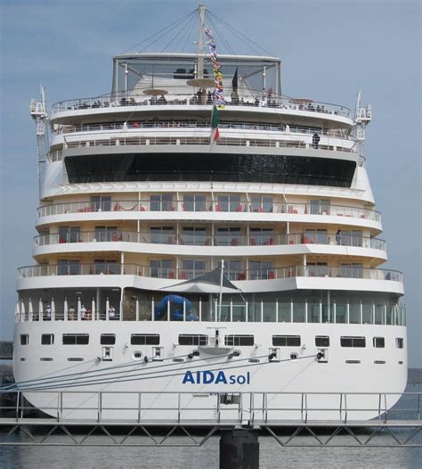 Eine der schönsten suiten der aidanova findet ihr hier, die suite der kategorie sc. AIDAsol - Itinerary Schedule, Current Position | CruiseMapper