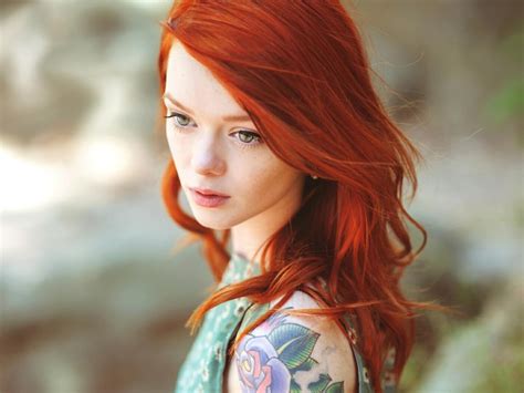 Julie Kennedy Tattooed Red Hair British Porn Actress Celebrity Girl