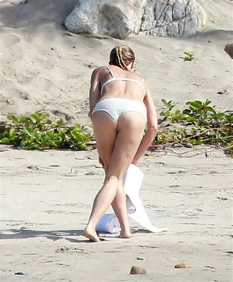 Gwyneth Paltrow Nude And Bikini Scandal Planet