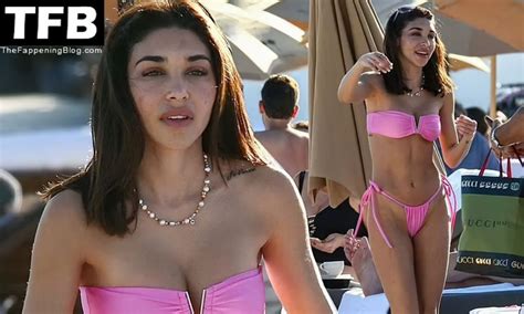 Chantel Jeffries Looks Hot In A Tiny Pink Bikini On The Beach In Miami