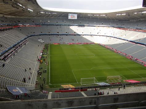 Die allianz arena ist das offizielle stadion des fc. Bild "Blick von ganz oben!" zu Allianz-Arena in München