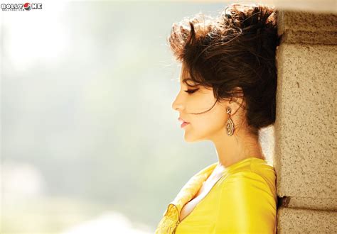Anushka Sharma Filmfare January 2014 Actress Anushka
