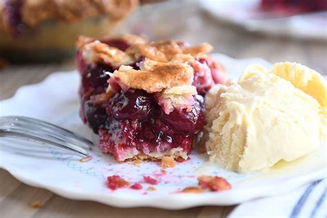 Taste Of Michigan How To Make The Classic Cherry Pie Zulie Journey