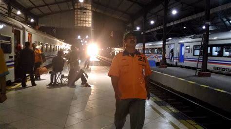 Maybe you would like to learn more about one of these? Video Kereta Api Senja Utama Solo, jurusan Solo Jakarta ...