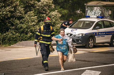 British Tourists Brave Cerberus Heatwave To Pack Benidorm Beaches Sound Health And Lasting Wealth