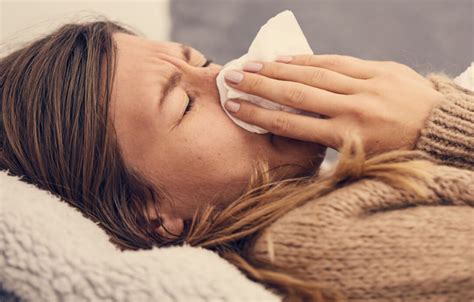 La Prevenzione Delle Malattie Da Raffreddamento Gli Spray Ad Azione Antivirale