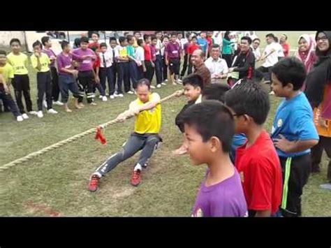 Laporan sukan tahunan kali keenam sekolah kebangsaan desa pinggiran putra tarikh : SUKAN TAHUNAN TARIK TALI CIKGU SEKOLAH RENDAH 2016 - YouTube