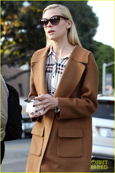 Full Sized Photo Of Jaime King Cant Get Enough Tory Burch 02 Photo