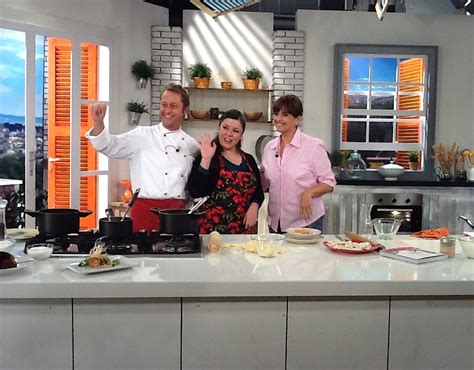 Oggi un post insolito… infatti non vi darò la classica ricetta come avviene tutti i giorni, ma vi voglio far vedere una cosa che è da tempo che spero di caricare nel blog. Claudia Annie ospite di Casa Alice | ecco il video completo