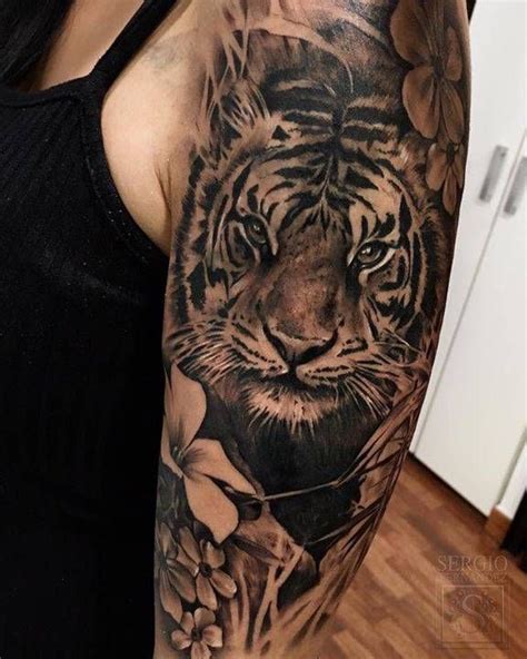 Christian Pulisic Tiger Tattoo - *faints* How much more American can