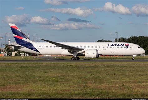 Drawn by hand in under 15 minutes. CC-BGG LATAM Airlines Chile Boeing 787-9 Dreamliner Photo ...