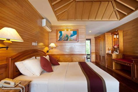 Royal Island Resort And Spa Beyond Holidays Maldives