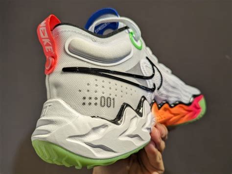 南 2022 5月 Nike Zoom Gt Run Ep 籃球鞋 白黑 粉 橘 彩色 緩震 男款 Dx4110 101 Yahoo奇摩拍賣