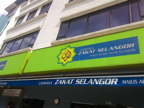 Waktu pelaksanaannya adalah saat bulan ramadan. Zakat Fitrah Selangor 2017 - Author on l