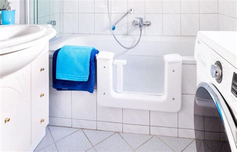 Für zusätzliche kosten sorgt ein badewannenaufsatz, sofern ein modell mit dusche gewählt wird und diese noch einen aufsatz aus glas erhalten soll. IIᐅ Der nachträgliche Einbau einer Badewannentür ᐅ [HIER ...