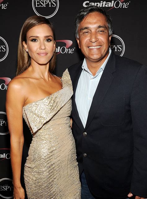 Jessica Alba Reveals Her Dad Has Thyroid Cancer And Will Undergo