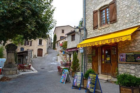 Travel Guide to France's Beloved Provence