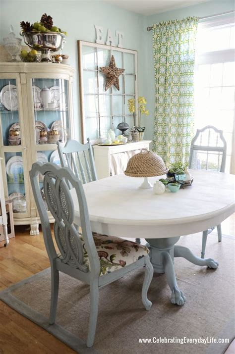 It's a great look, particularly on pedestal tables. How To Save Tired Dining Room Chairs with Chalk Paint ...