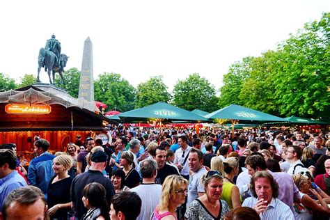 Marktschreier, typisch für den fischmarkt hamburg den fischmarkt hamburg entdecken und mit dem hamburg city pass kostenfrei sowie schnell und einfach den fischmarkt erreichen und genießen. 30. Hamburger Fischmarkt in Stuttgart vom 6. bis 16. Juli 2017