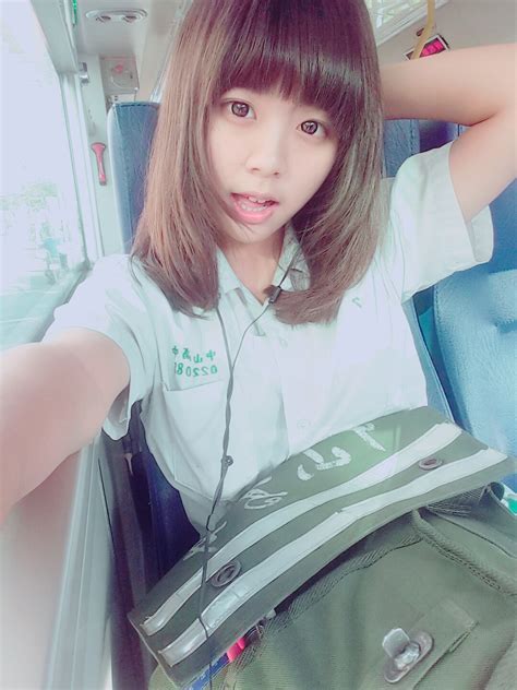 太慢了吧 國家及警報52分 ptt到53分才第一篇 07/26 20:54 → norder: PTT Social - 正妹 高雄中山高中