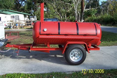 Custom bbq trailers, bbq pits, and custom smokers built in texas. Dave's Custom BBQ Grills, Smokers and Catering